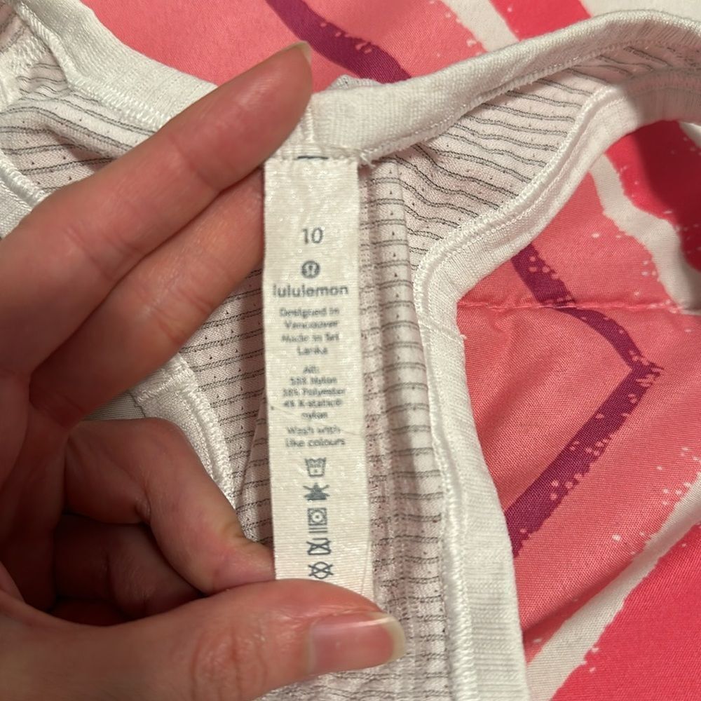 Lululemon Aloha Hawaii Bundle of Cropped Tank Top and Short Sleeve Women 8 / 10 - Picture 11 of 11